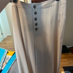 Cupcake and cashmere woman’s pants